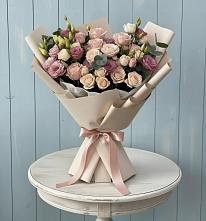 Букет цветов из:  Розы и Лизиантусы в Дубровке Брянской области