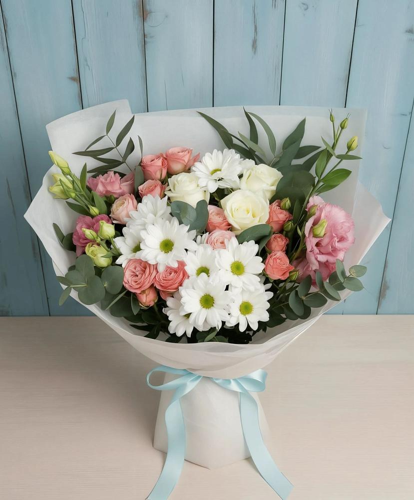 Букет цветов из: Розы, Лизиантусы и Хризантемы в Дубровке Брянской области