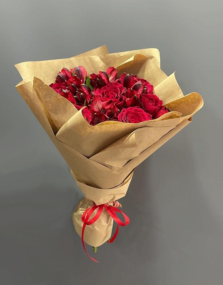 Букет цветов из: Альстромерии и Розы в Дубровке Брянской области