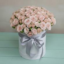 Цветочная композиция из Розы в шляпной коробке в Дубровке Брянской области