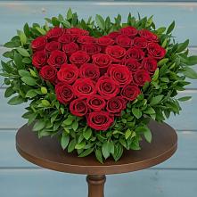 Цветочная композиция из Розы в виде сердца в Дубровке Брянской области