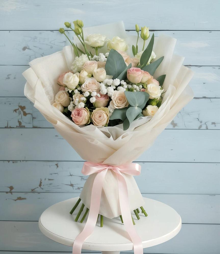 Букет цветов из: Розы и Лизиантусы в Дубровке Брянской области