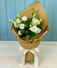 Букет цветов из:  Хризантемы и Лизиантусы в Дубровке Брянской области